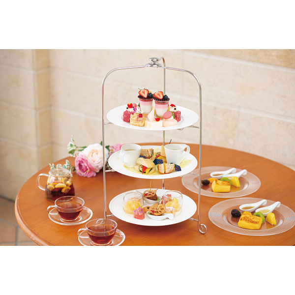 ホテルオークラ神戸　カフェレストラン「カメリア」　アフタヌーンティー　４名様