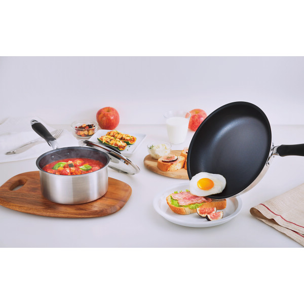 プレシャスダイヤ　ダイヤモンドコート軽量フライパン＆鍋５点セット