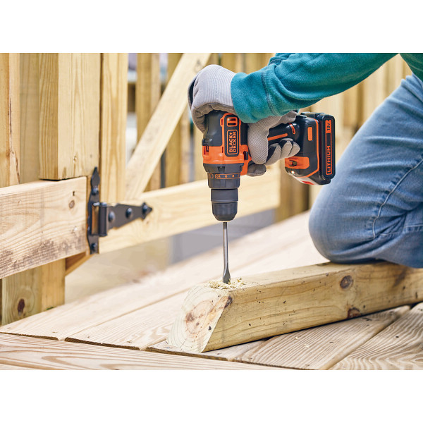 ブラック＋デッカー １８Ｖコードレスドリルドライバー