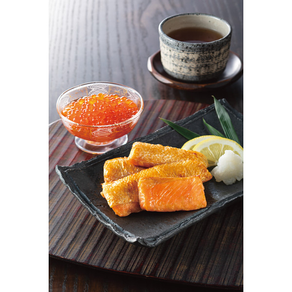 いくら醤油漬けと紅さけはらす