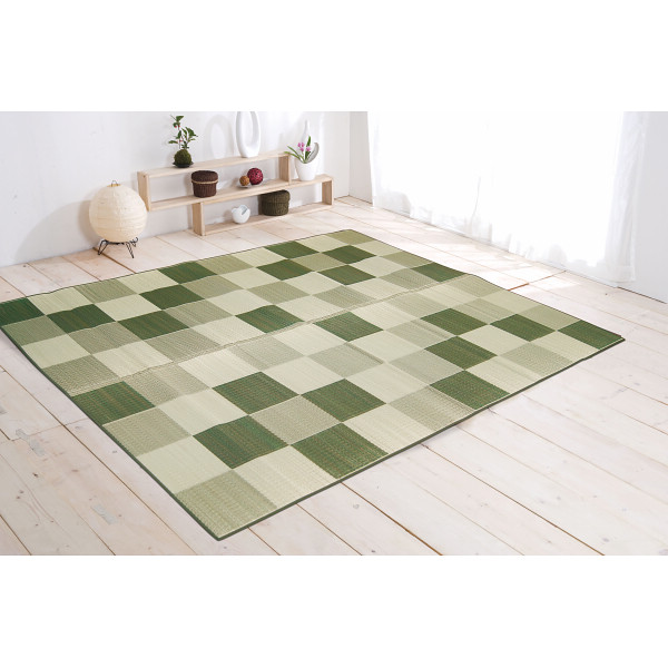 日本製　ＩＧＵＳＡラグ＜ブロック＞グリーン