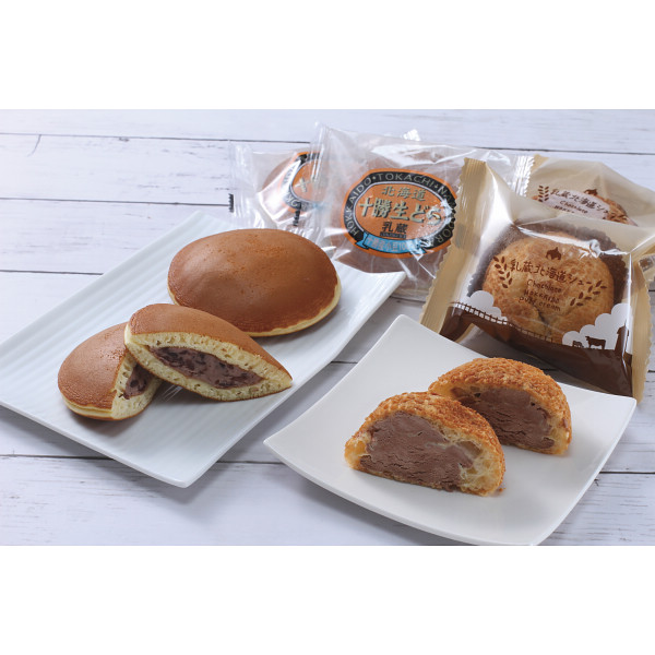 「乳蔵」北海道十勝生どら＆チョコシュー