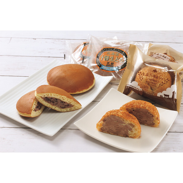 「乳蔵」北海道十勝生どら＆チョコシュー