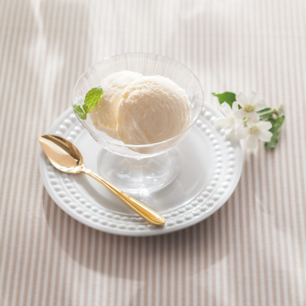 「乳蔵」　プレミアムバニラ（８個）